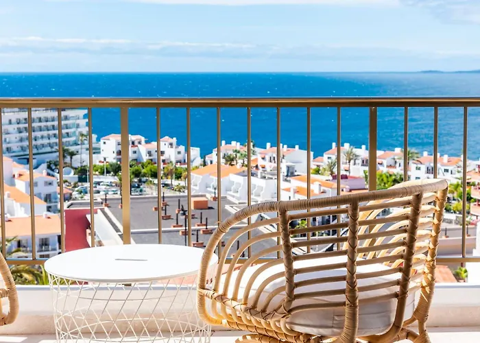 Quiet And Cozy Workation Place Near The Town Center With Cliffs And Ocean View * Puerto de Santiago (Tenerife)