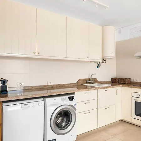 Apartment Quiet And Cozy Workation Place Near The Town Center With Cliffs And Ocean View Puerto de Santiago (Tenerife)