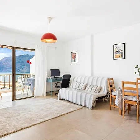 Apartment Quiet And Cozy Workation Place Near The Town Center With Cliffs And Ocean View *