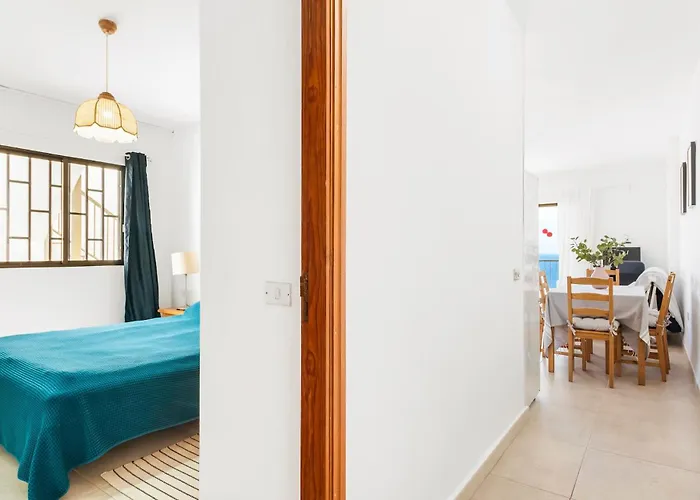 Quiet And Cozy Workation Place Near The Town Center With Cliffs And Ocean View Apartment *